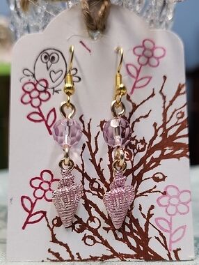 Pink Seashell Earrings!
